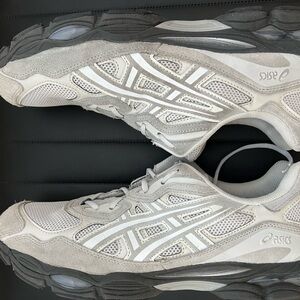 ASICS men White and Gray Athletic Shoes size 13